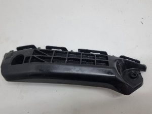 Yaris ślizg mocowanie zderzaka prawe 52535-0D090