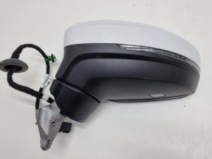 VW Tiguan II lusterko lewe białe 9 pin