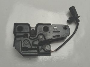 VW Polo zamek maski 6Q0823509D