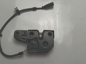 VW Touran zamek maski 1T0823509A