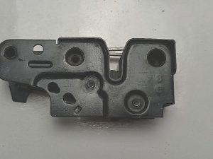 Audi A3 8P zamek maski 8P0823509H
