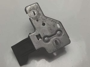 VW T5 rygiel maski 7H0823480E