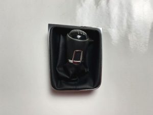 VW Golf VII gałka mieszek uszkodzona ramka 5G1711113C