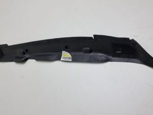 Skoda octavia wygłuszenie błotnika lewe 5E3821111B