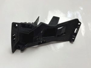 Skoda Fabia III ślizg zderzaka prawy przód 6V0807724