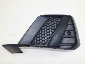 Audi A1 S-line kratka zderzaka lewa 82A807681D