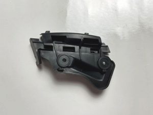 VW Golf V Plus ślizg zderzaka lewy przód 5M0807183