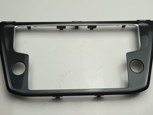 VW Tiguan II ramka radia 5NA858069C