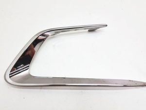 Toyota Corolla E21 chrom kratki prawy 52712-02210