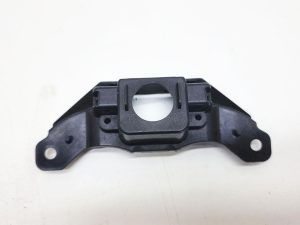 Audi A4 S-line mocowanie kamery w grill 8W0853231F