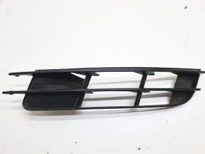Audi Q7 kratka zderzaka lewa 4L0807681