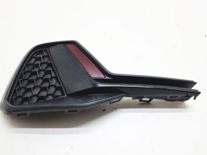 Audi A1 lift kratka zderzaka tył 82A807833B