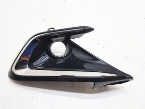 Toyota Corolla E21 kratka zderzaka prawa 52127-02590