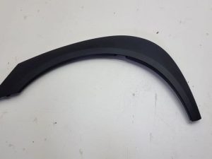 Toyota Aygo X nakładka błotnika lewy tył 75606-0H020