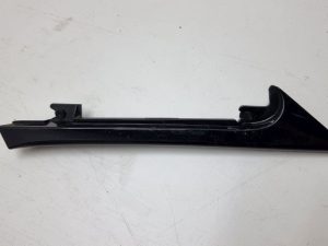 Toyota Aygo listwa błotnika prawa 75577-0H010