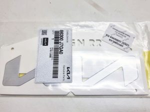 Kia emblemat napis 86300 J7GA0