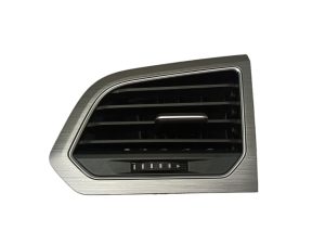 VW Golf Sportsvan kratka nawiewu lewa 517819703A