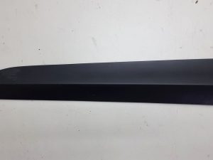 Toyota Yaris Cross listwa drzwi przód lewy 75074-K2010