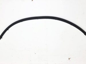 VW passat B8 uszczelka grilla maski 3G0823707