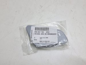 Audi A1 zaślepka spryskiwacza prawa 8X0807754
