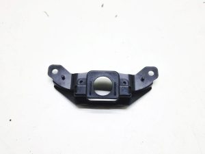 Audi A4 B9 mocowanie kamery przód 8W0853231F