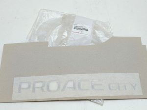 Toyota Proace City emblemat znaczek SU001-B1726