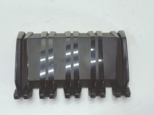 Skoda obudowa osłona grilla radaru 5E3853655B