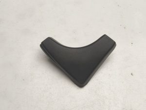 Toyota Mirai zaślepka narożnik drzwi prawe 67663-62010
