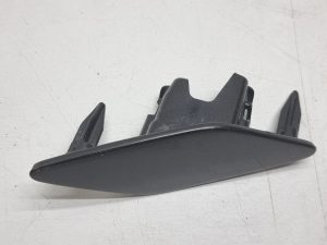 VW Passat B8 zaślepka spryskiwacza prawa 3G0807938