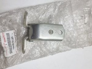 Toyota  Yaris zawias przód lewy górny 68720-0D091