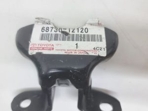 Toyota   zawias przód prawy dolny 68730-12120