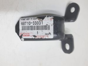 Lexus RX zawias przód prawy górny 68710-33031