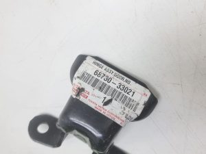 Toyota   zawias przód prawy dolny 68730-33021