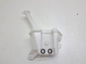 Toyota Yaris III zbiorniczek spryskiwaczy 85310-0D172