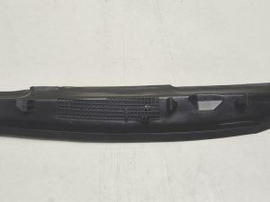 VW Golf VII wygłuszenie błotnika lewy przód 5G0821111C