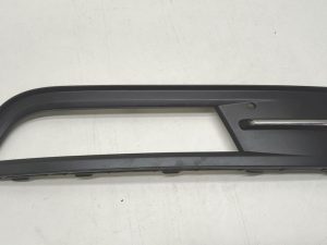 VW Passat B8 kratka zderzaka prawy przód 3G0853666A
