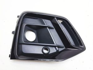 Audi Q5 II kratka atrapa zderzaka prawa 80F807680