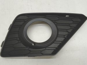 Seat Arona kratka zderzaka prawy przód 6F9853666B