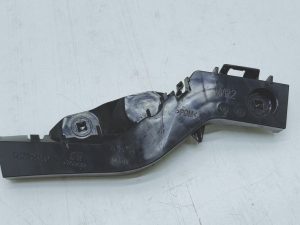 Toyota Avensis ślizg zderzaka prawy tył 52577-05050