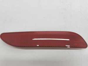 Toyota Auris odblask zderzaka prawy tył 81910-02260