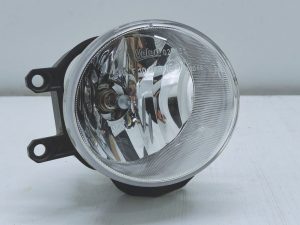 Toyota halogen prawy przód 81210-02110