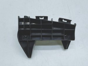 Toyota Avensis ślizg zderzaka prawy tył 52562-05071
