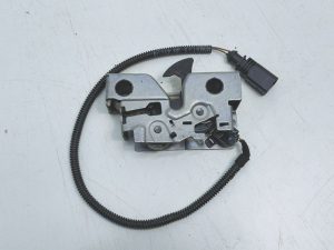 VW Golf VII Passat B8 zamek maski 5G1823509D