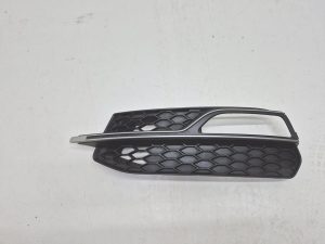 Audi A3 kratka zderzaka lewy przód 8V3807151