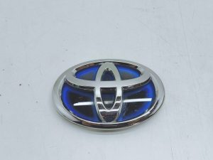 Toyota Prius III emblemat znaczek klapy bagażnika 90975-02196