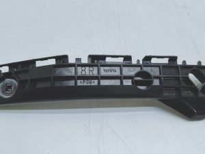 Toyota Yaris III ślizg zderzaka prawy tył 52575-0D130