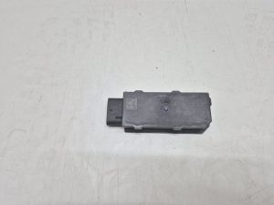 VW Audi Skoda moduł sterownik wzmacniacz antena keyless 5WA962133F