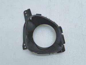 Toyota Aygo II ramka nawiewu prawa 55662-0H050-C0