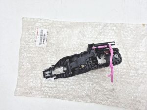 Toyota Corolla E21 zew. klamka drzwi tył prawy 69203-02410