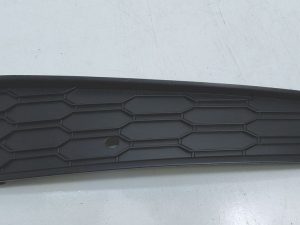 Skoda Scala kratka zderzaka prawy przód 657807682A
